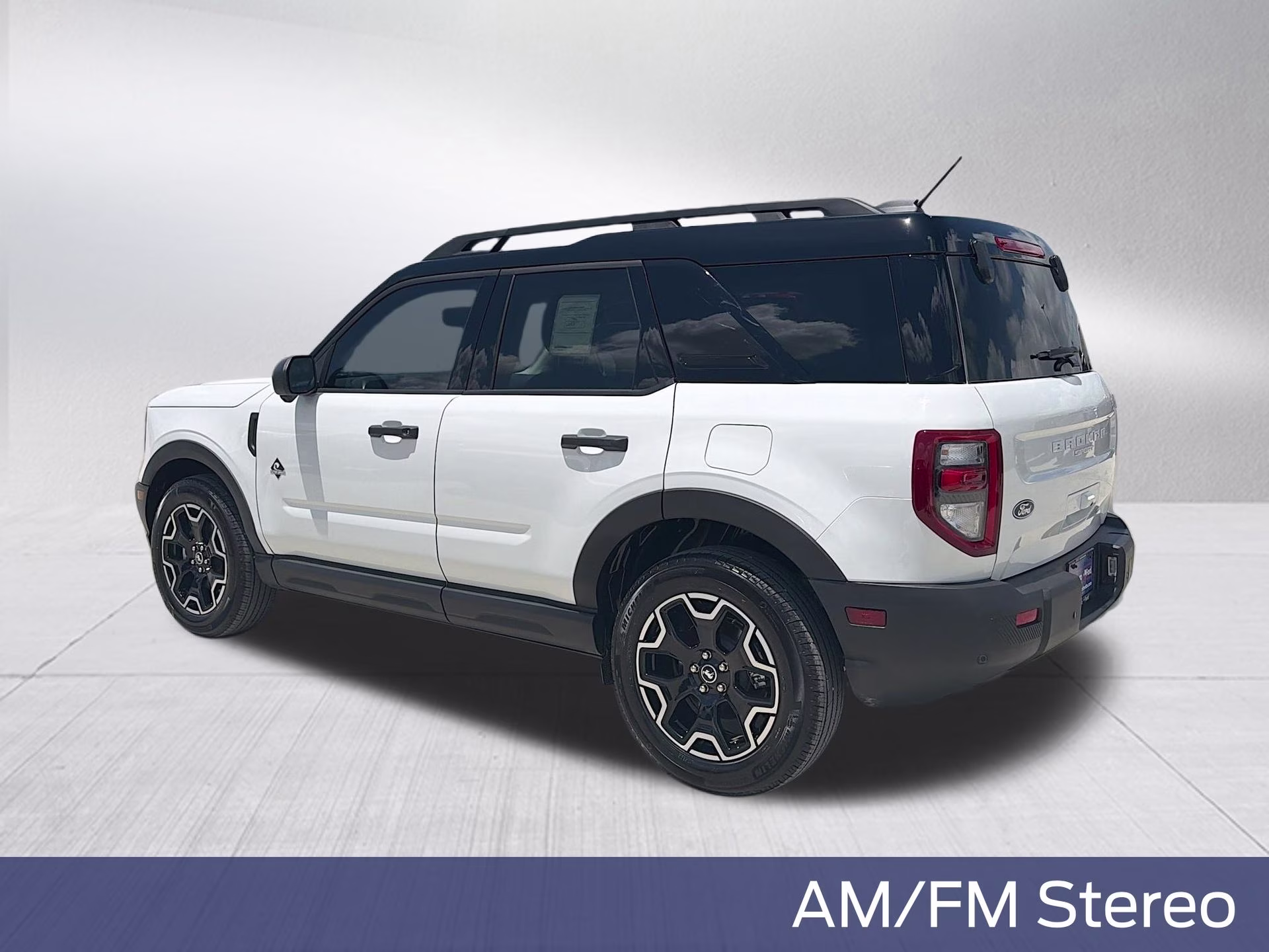 2026 Oxford White Ford Bronco Sport Outer Banks 4X4 SUV