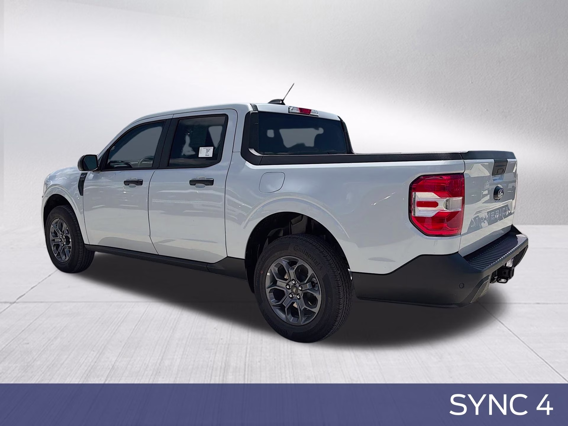 2026 Space White Metallic Ford Maverick XLT FWD Truck