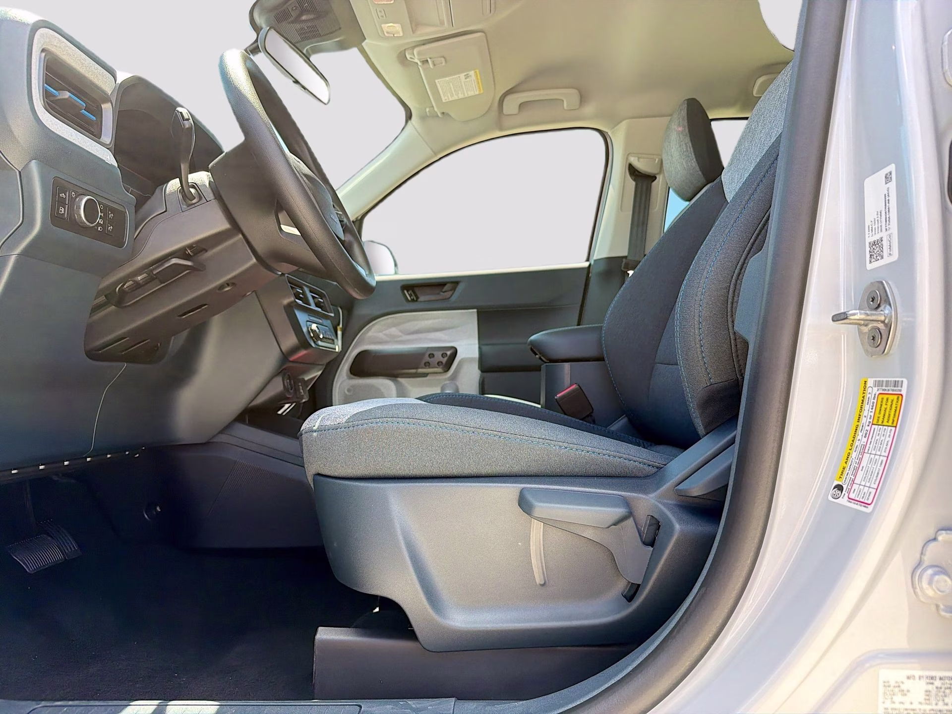 2026 Space White Metallic Ford Maverick XLT FWD Truck
