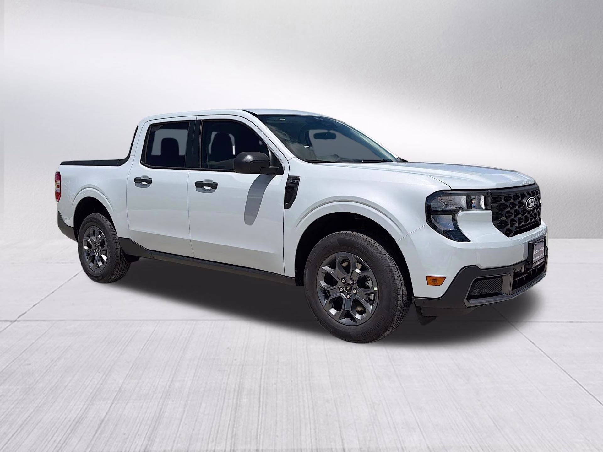 2026 Space White Metallic Ford Maverick XLT FWD Truck