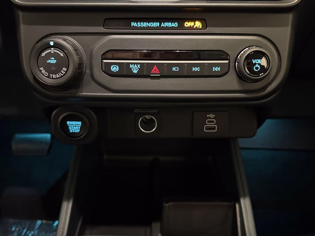 2026 Oxford White Ford Maverick Lariat AWD Truck