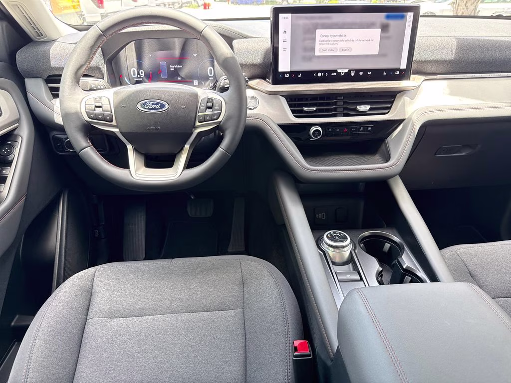 2026 Oxford White Ford Explorer Active RWD SUV