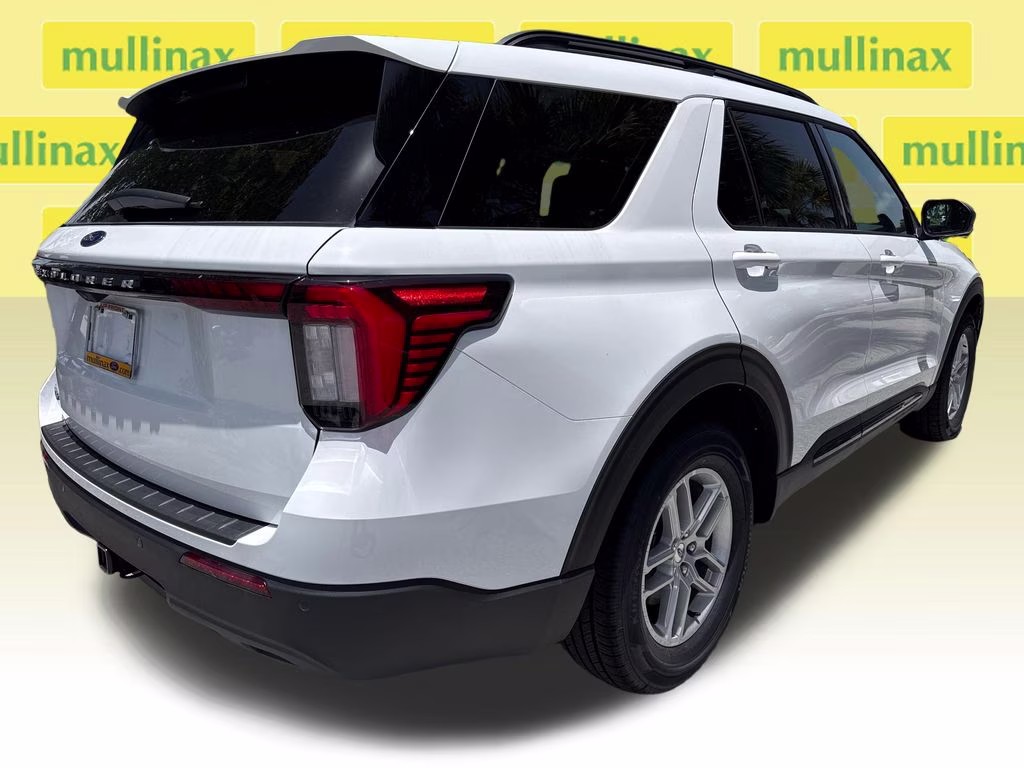 2026 Oxford White Ford Explorer Active RWD SUV