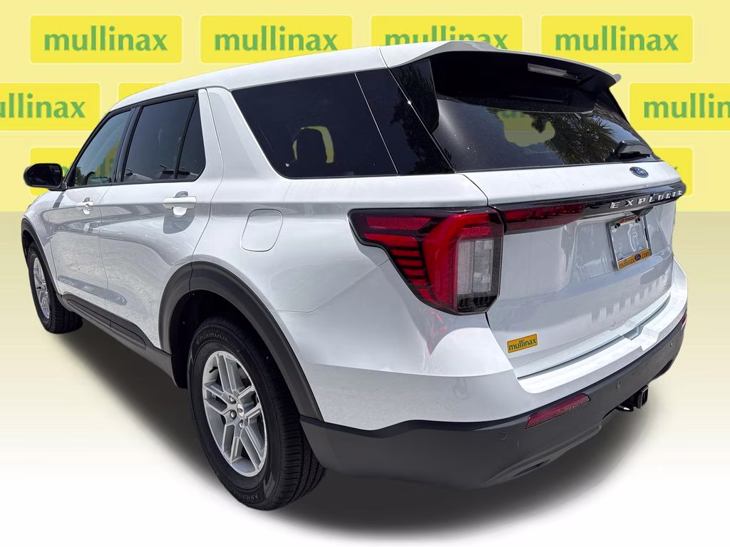 2026 Oxford White Ford Explorer Active RWD SUV