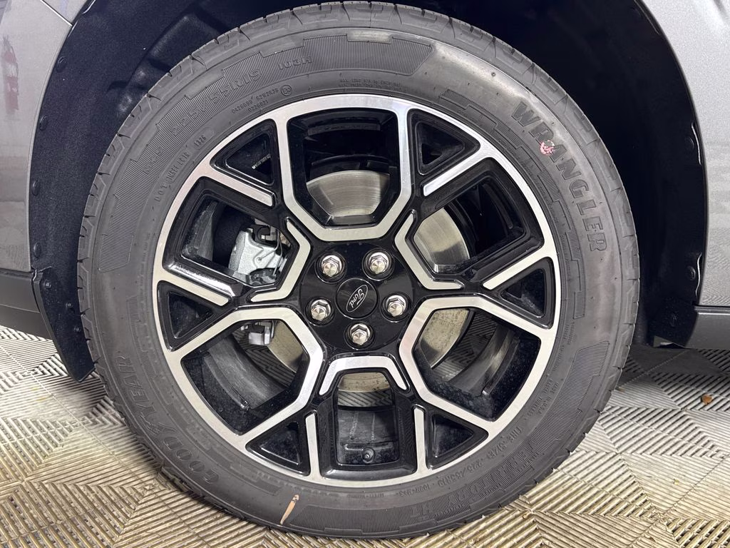 2026 Carbonized Gray Metallic Ford Maverick Lariat AWD Truck