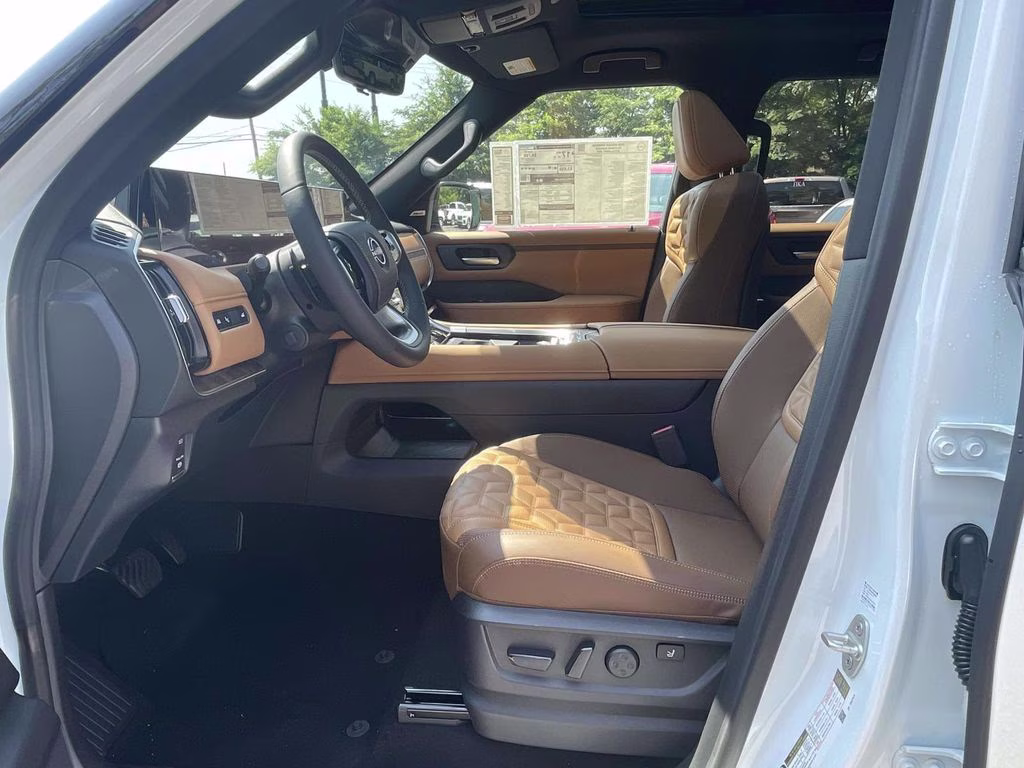2026 Everest White Pearl/Black Nissan Armada Platinum Reserve 4X4 SUV