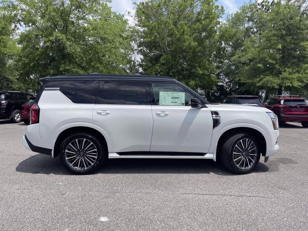 2026 Everest White Pearl/Black Nissan Armada Platinum Reserve 4X4 SUV