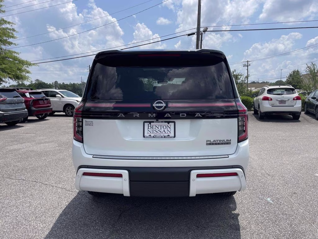 2026 Everest White Pearl/Black Nissan Armada Platinum Reserve 4X4 SUV