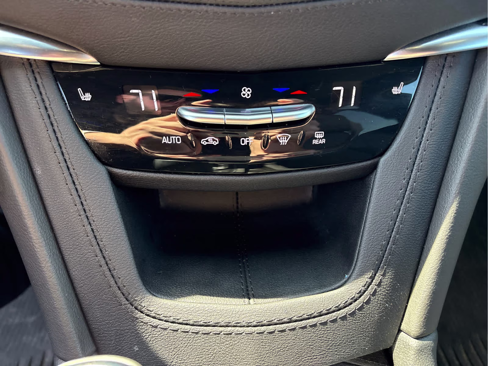 2024 Stellar Black Metallic Cadillac XT6 AWD Luxury AWD SUV