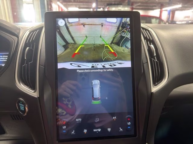 2023 Black Metallic Ford Edge SEL AWD SUV