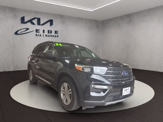 2024 Black Metallic Ford Explorer XLT 4X4 SUV