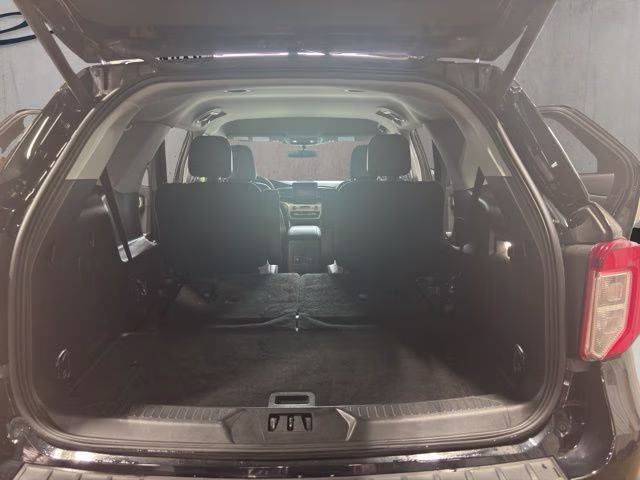 2024 Black Metallic Ford Explorer XLT 4X4 SUV