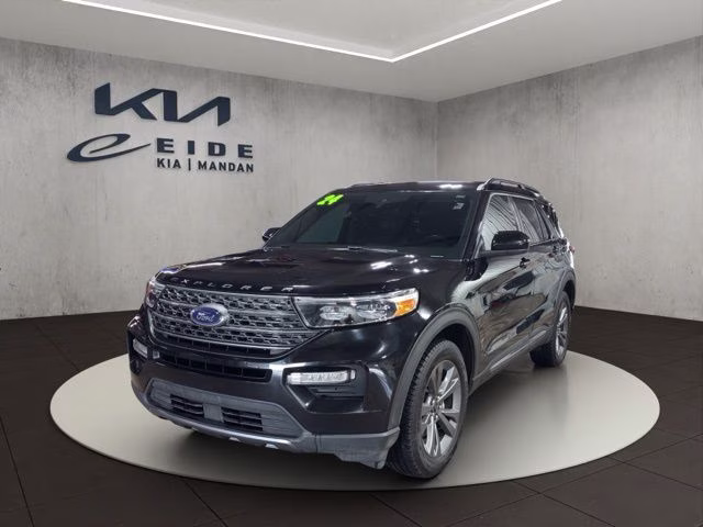 2024 Black Metallic Ford Explorer XLT 4X4 SUV