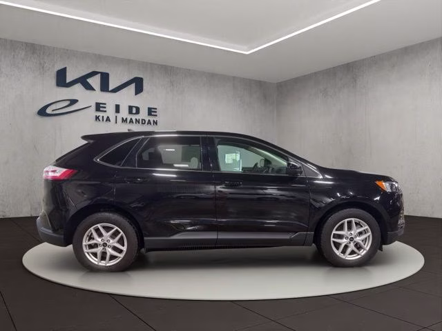 2023 Black Metallic Ford Edge SEL AWD SUV