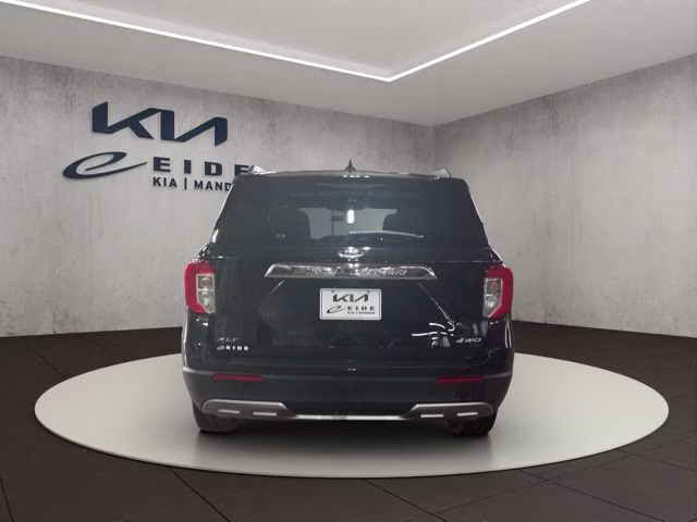 2024 Black Metallic Ford Explorer XLT 4X4 SUV