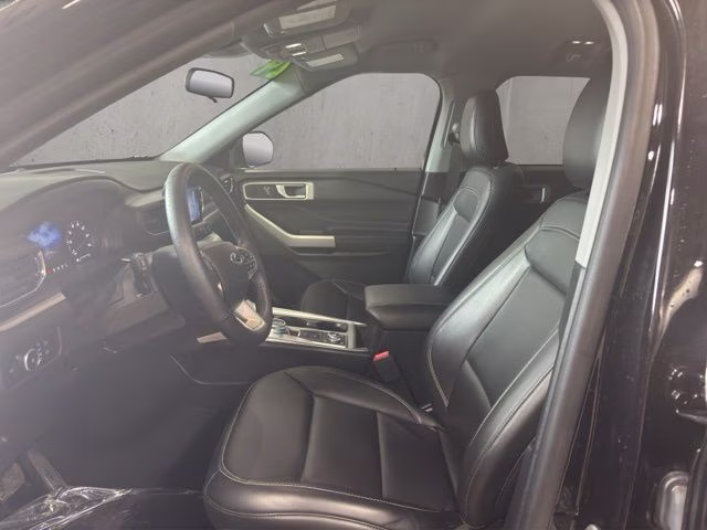 2024 Black Metallic Ford Explorer XLT 4X4 SUV