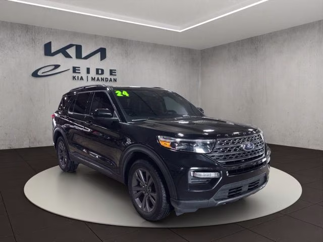 2024 Black Metallic Ford Explorer XLT 4X4 SUV