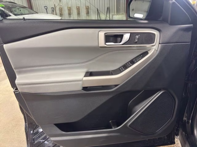 2024 Black Metallic Ford Explorer XLT 4X4 SUV