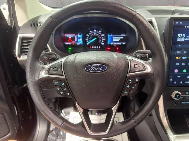 2023 Black Metallic Ford Edge SEL AWD SUV
