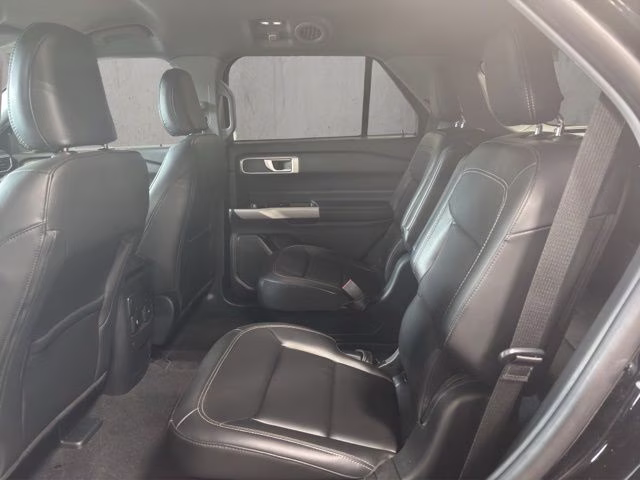 2024 Black Metallic Ford Explorer XLT 4X4 SUV