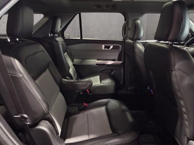 2024 Black Metallic Ford Explorer XLT 4X4 SUV