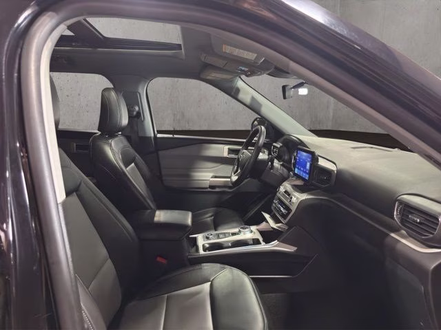 2024 Black Metallic Ford Explorer XLT 4X4 SUV