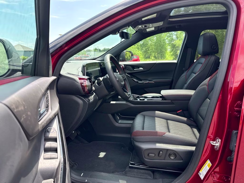 2027 Chevrolet Equinox RS - Photo 26