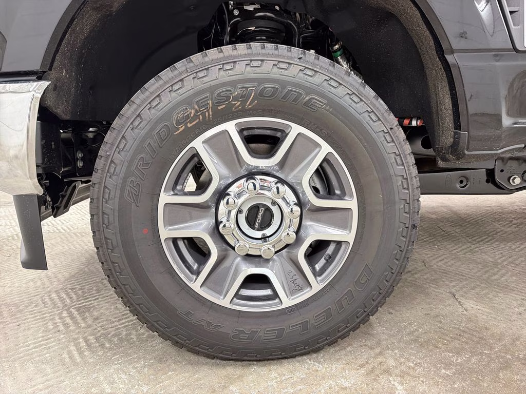 2026 AGATE BLACK Ford Super Duty F-250 SRW Lariat 4X4 Truck