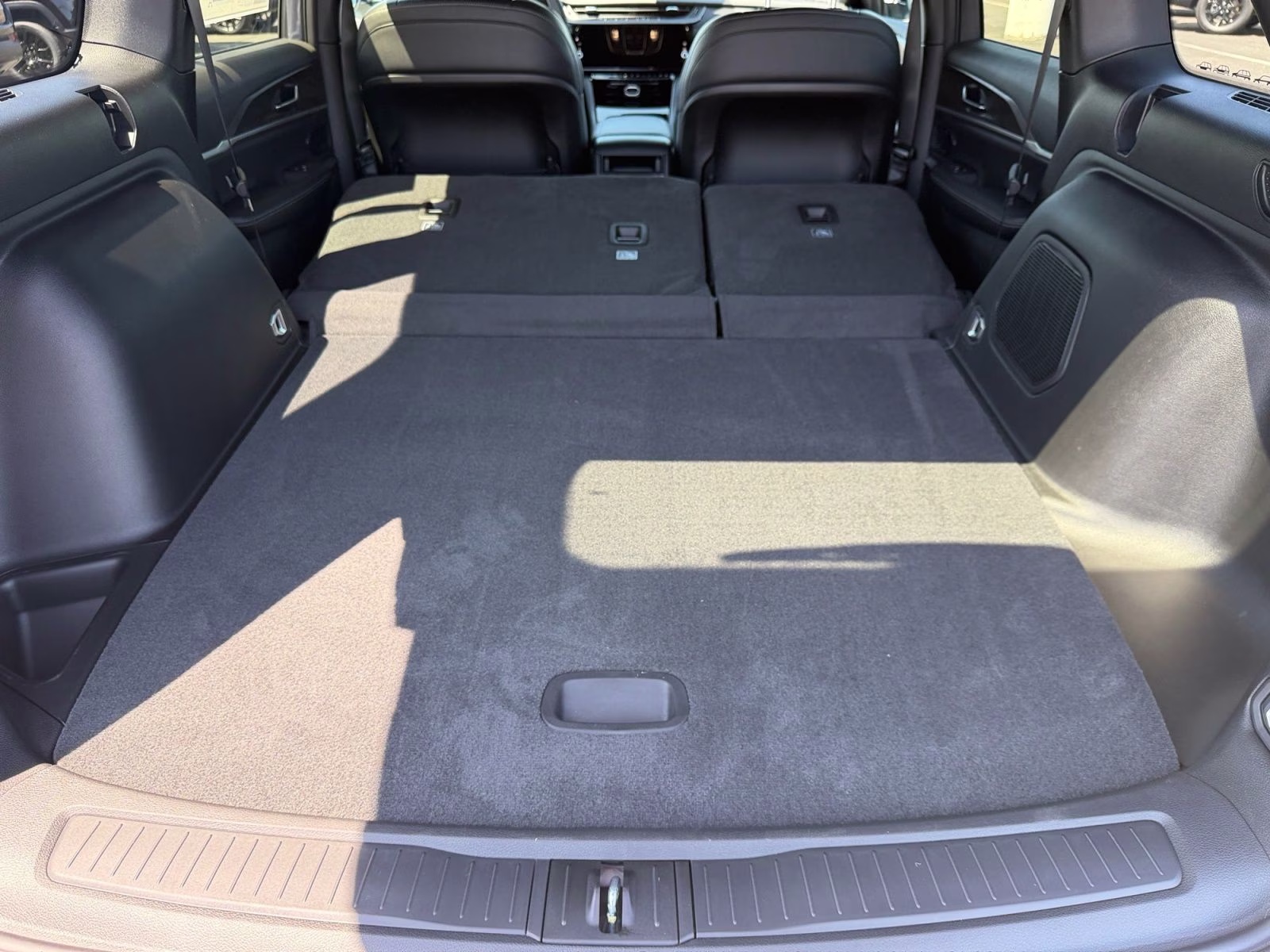 2026 Diamond Black Crystal Pearlcoat Jeep Grand Cherokee Limited 4X4 SUV