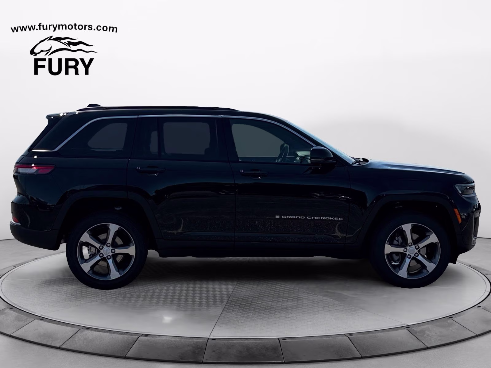 2026 Diamond Black Crystal Pearlcoat Jeep Grand Cherokee Limited 4X4 SUV