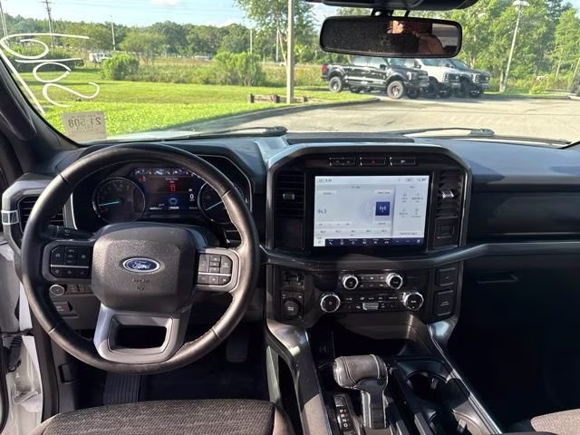 2023 Oxford White Ford F-150 XLT Crew Cab Pickup 4X4 Truck