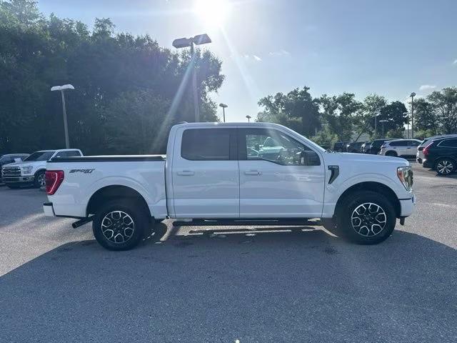 2023 Oxford White Ford F-150 XLT Crew Cab Pickup 4X4 Truck