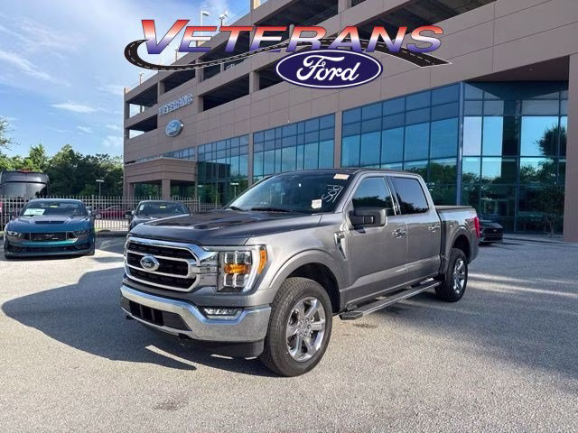 2023 Carbonized Gray Metallic Ford F-150 XLT Crew Cab Pickup 4X4 Truck