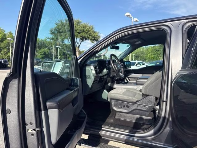 2023 Carbonized Gray Metallic Ford F-150 XLT Crew Cab Pickup 4X4 Truck