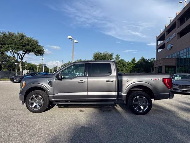 2023 Carbonized Gray Metallic Ford F-150 XLT Crew Cab Pickup 4X4 Truck