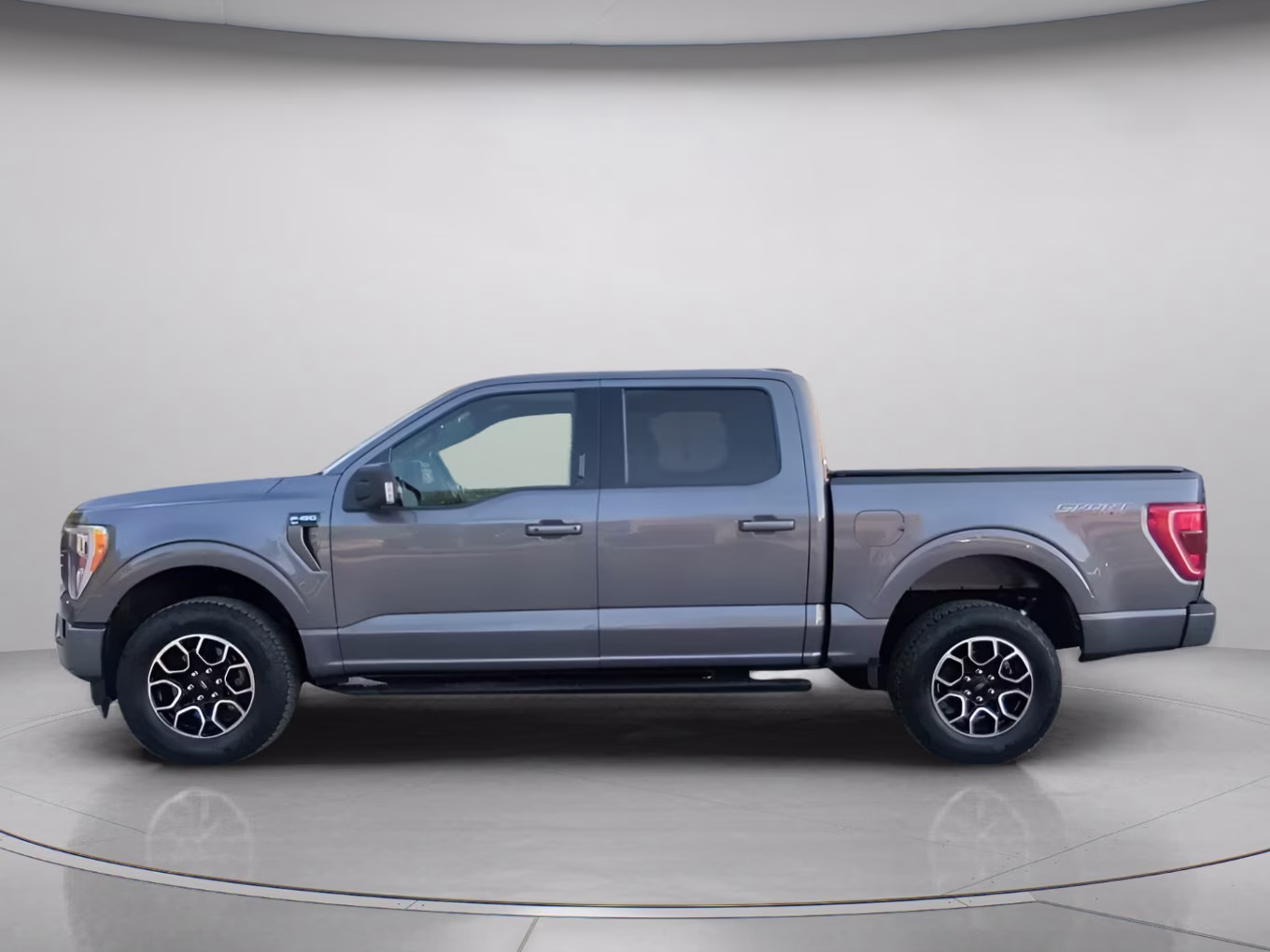 2023 Carbonized Gray Metallic Ford F-150 XLT Crew Cab Pickup 4X4 Truck