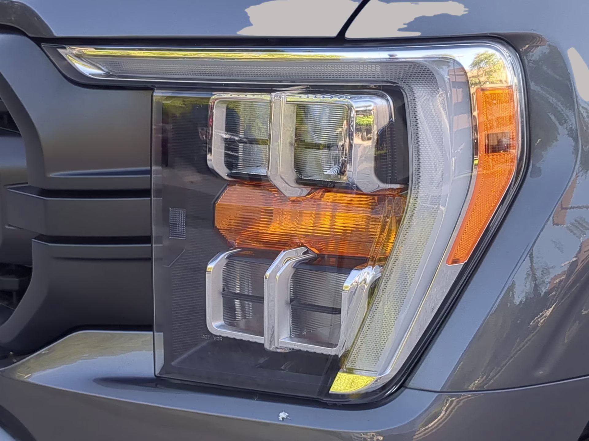 2023 Carbonized Gray Metallic Ford F-150 XLT Crew Cab Pickup 4X4 Truck