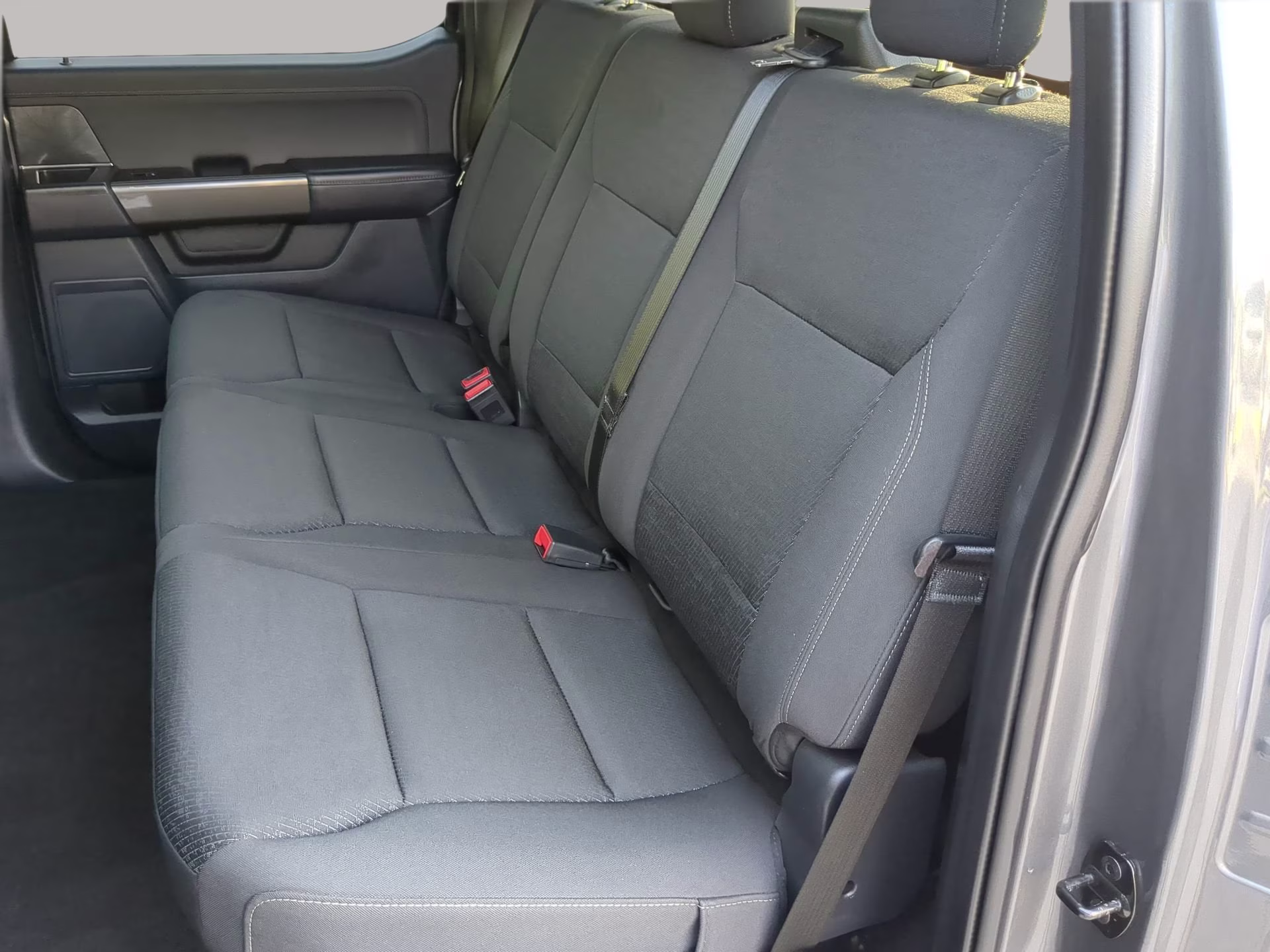2023 Carbonized Gray Metallic Ford F-150 XLT Crew Cab Pickup 4X4 Truck