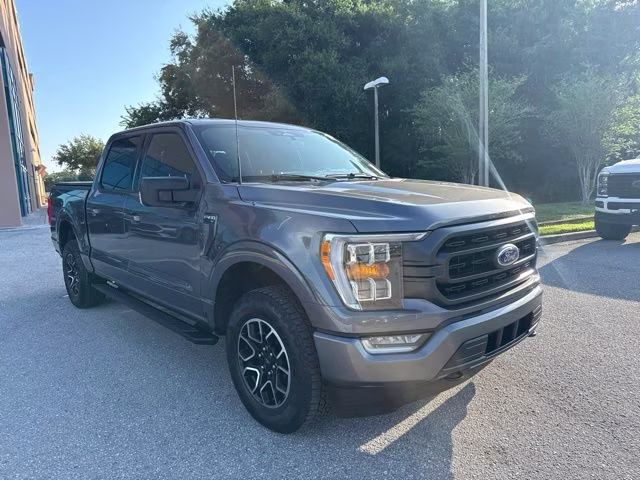 2023 Carbonized Gray Metallic Ford F-150 XLT Crew Cab Pickup 4X4 Truck
