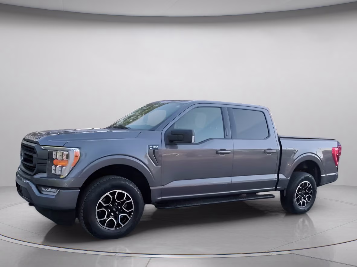 2023 Carbonized Gray Metallic Ford F-150 XLT Crew Cab Pickup 4X4 Truck