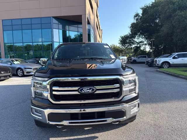 2024 Agate Black Metallic Ford F-150 LARIAT Crew Cab Pickup 4X4 Truck