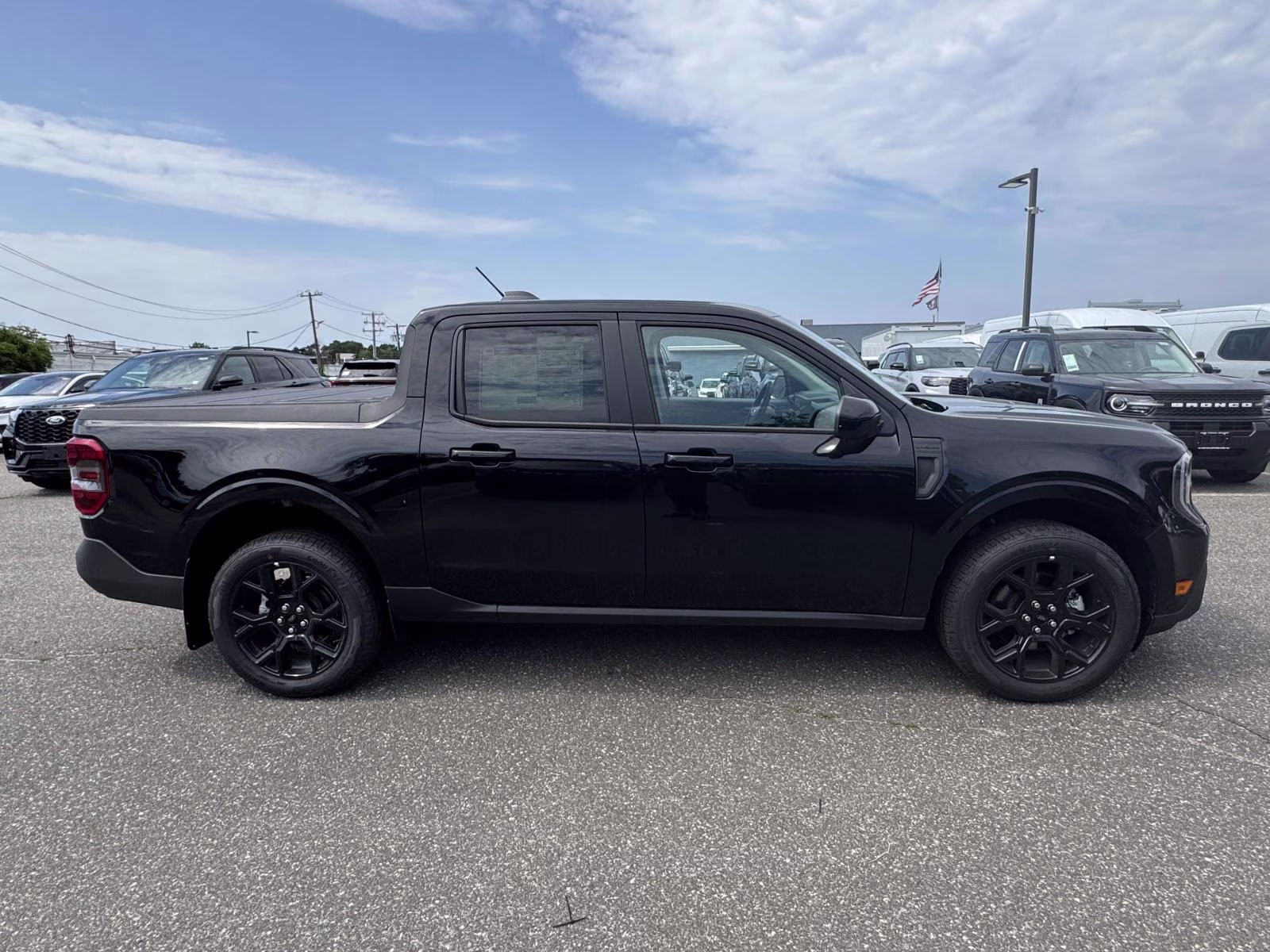 2026 Shadow Black Ford Maverick LARIAT AWD SuperCrew AWD Truck