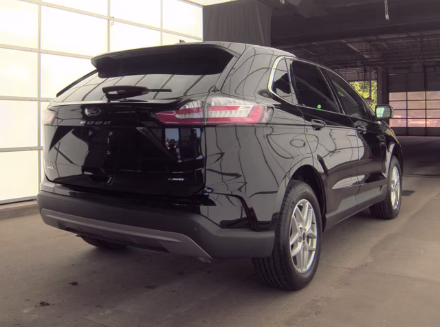 2024 Agate Black Metallic Ford Edge SEL AWD SUV