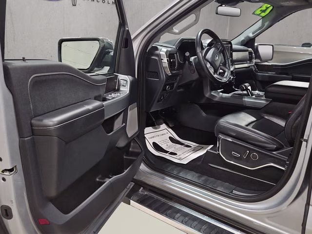 2023 Iconic Silver Metallic Ford F-150 Lariat 4X4 Truck