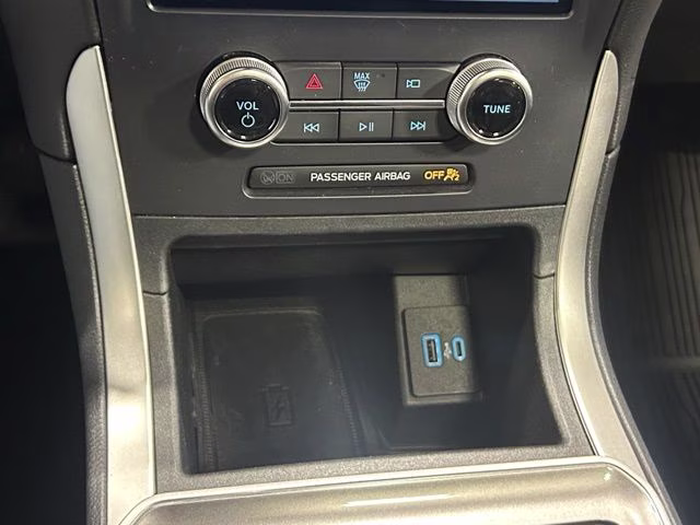 2024 Agate Black Metallic Ford Edge SEL AWD SUV
