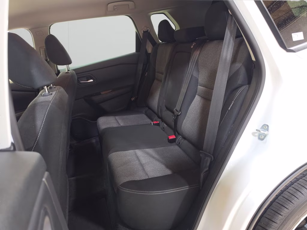 2025 Everest White Pearl Nissan Rogue SV AWD SUV