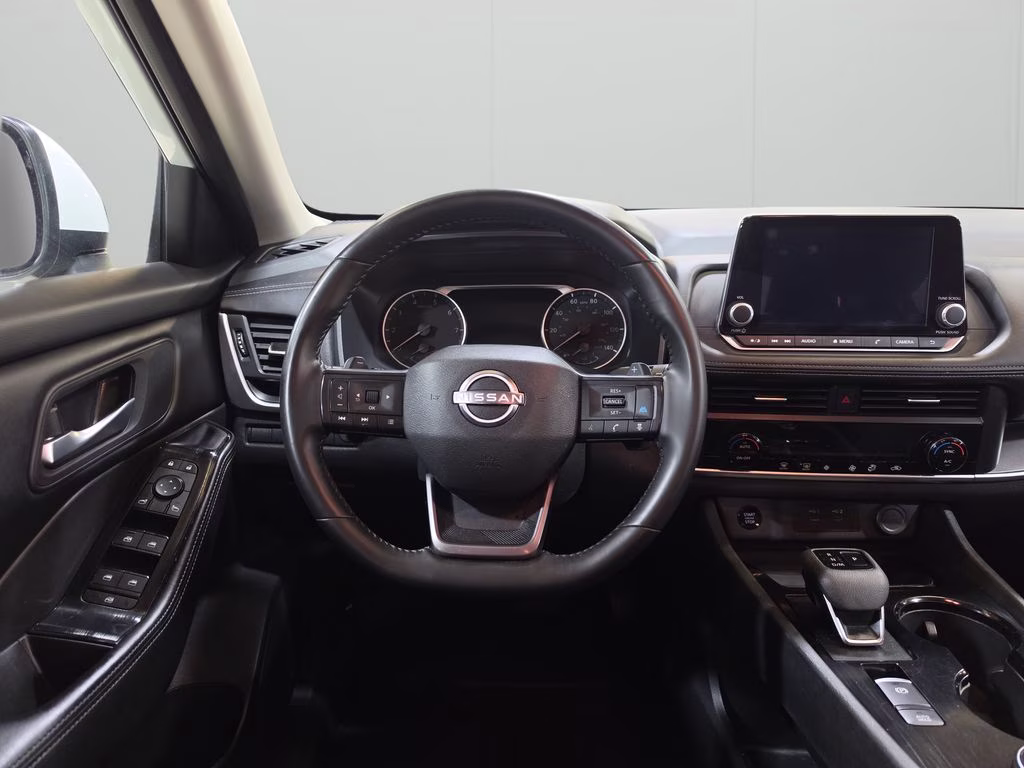 2025 Everest White Pearl Nissan Rogue SV AWD SUV