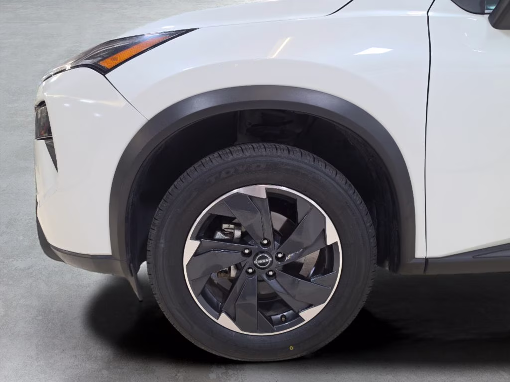 2025 Everest White Pearl Nissan Rogue SV AWD SUV