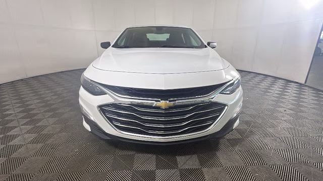 2022 White Chevrolet Malibu LS FWD Sedan
