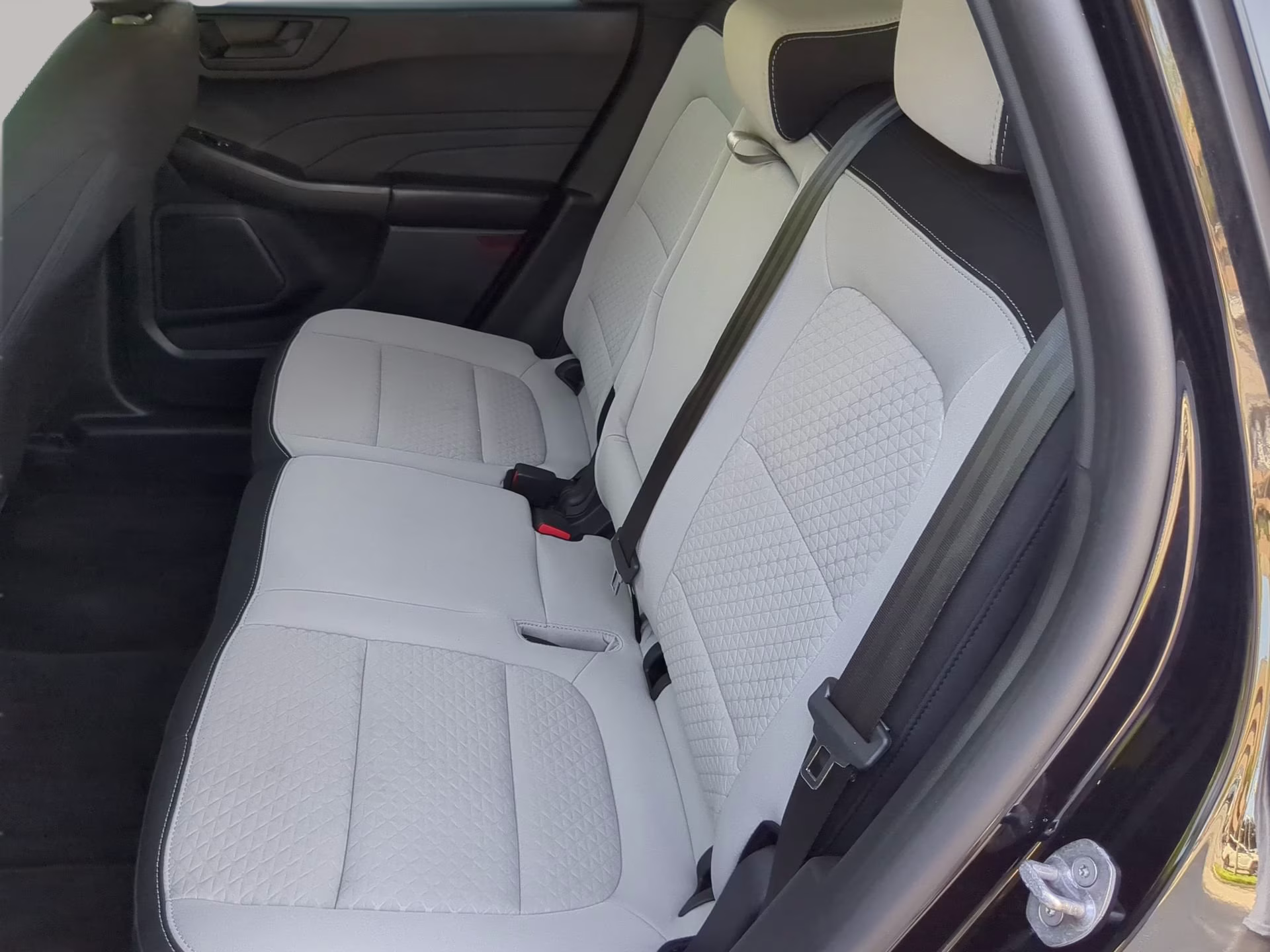 2024 Agate Black Metallic Ford Escape Active FWD SUV